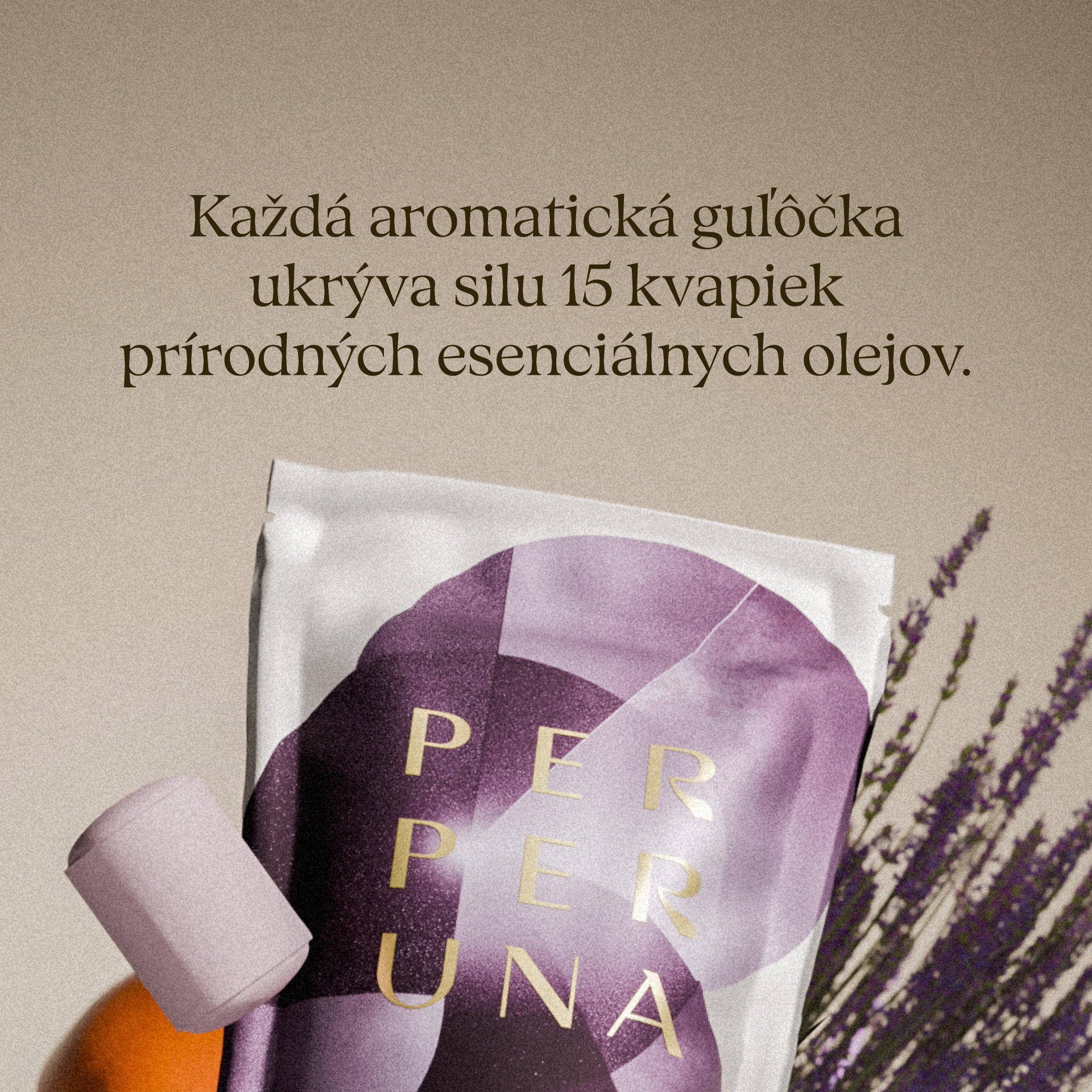Edizione limitata: coppetta nera + palline da doccia Refresh, Calm e Gingerbread